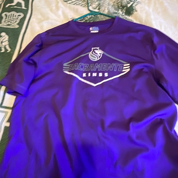 Sacramento kings shirt - Picture 1 of 1